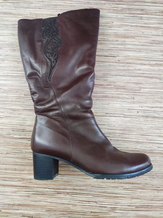 Продам сапоги зимние,кожаные.