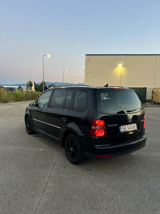 VW - Touran 2.0 D