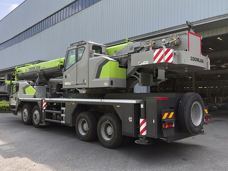 Zoomlion 60 t avtokran