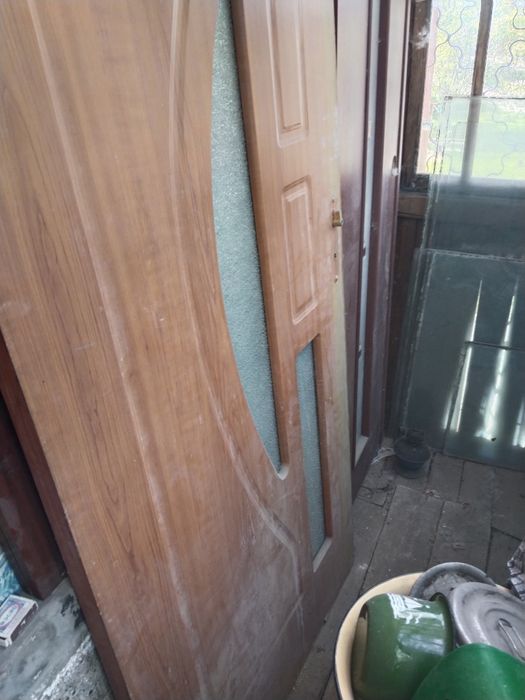 Продаю дверь межкомнатную