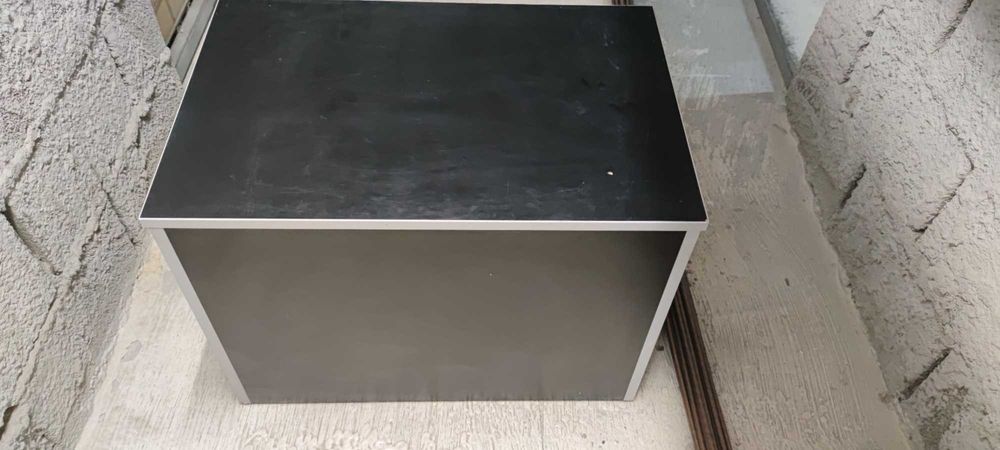 Birou rezistent 70 x 50 x 50 cm, suport inclinat pentru picioare