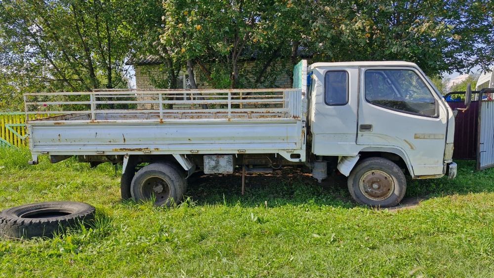 В продажу поступает Faw 1040