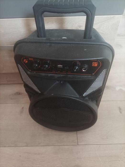 Продавам караоке тонколона