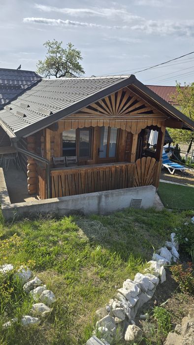 Închiriez cabană  de lemn lângă  Cheile Turzii