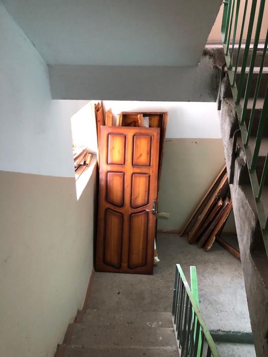 Продам двери деревянные
