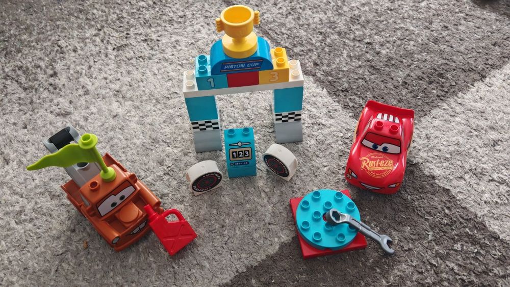 Seturi Lego Duplo si placi individuale