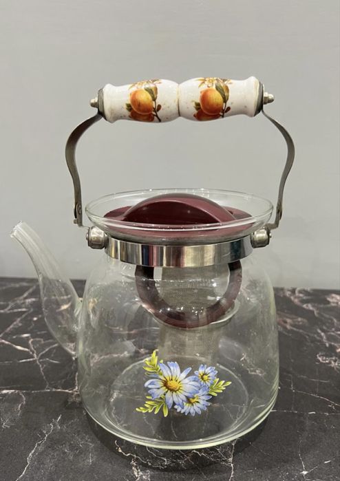 Продам два заварочных чайника