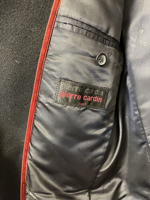 Продам пальто пиер карден