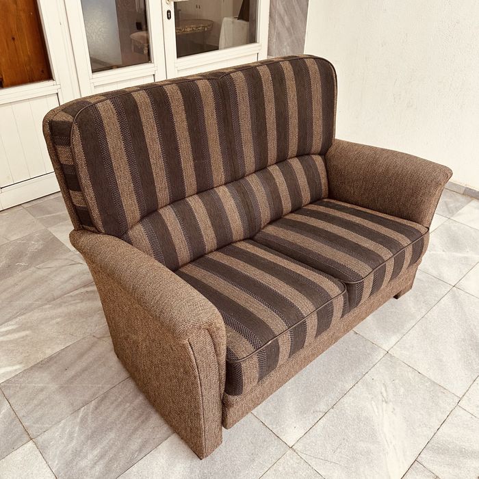 Холандски двуместен диван – вълнена дамаска, отлично състояние