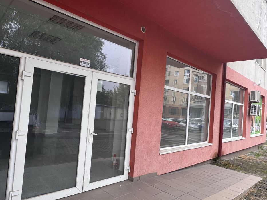 Spatiu comercial 120 mp