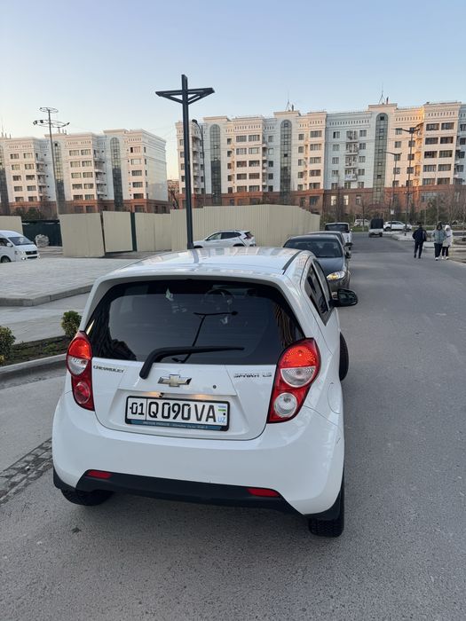 Spark 1,25 Evro motor, probeg 120.600. Yili 2015, Mexanika.