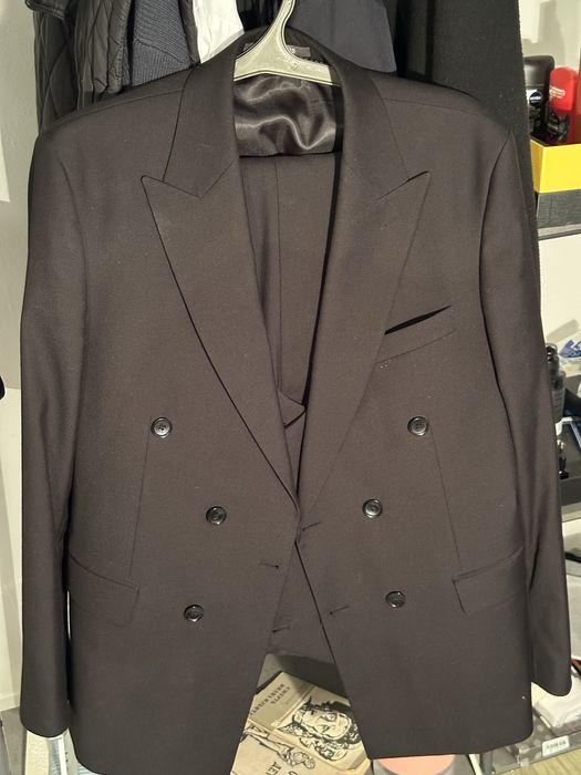 Костюм в хорошом состоянии