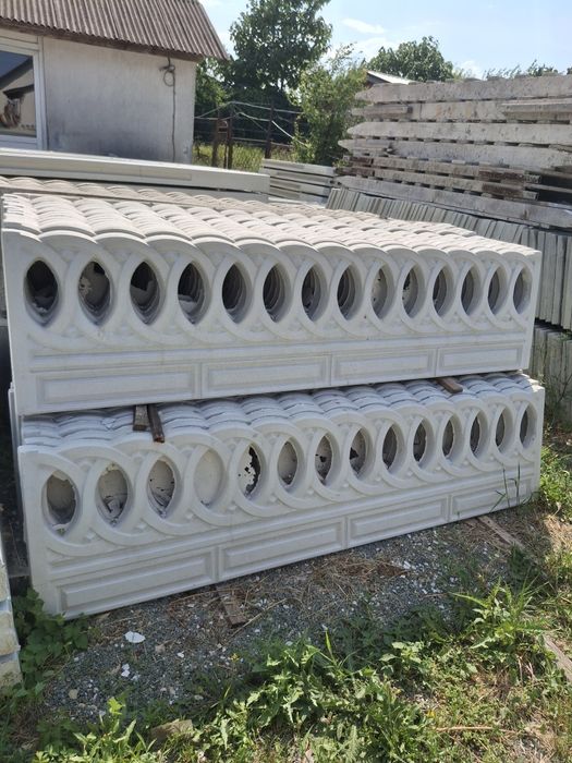 Placi gard beton