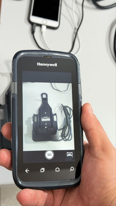 Telefon/Terminal mobil/scanner Honeywell Dolphin CT60,ca Nou,incarcator,SIM,card SD,bluetooth,wi fi