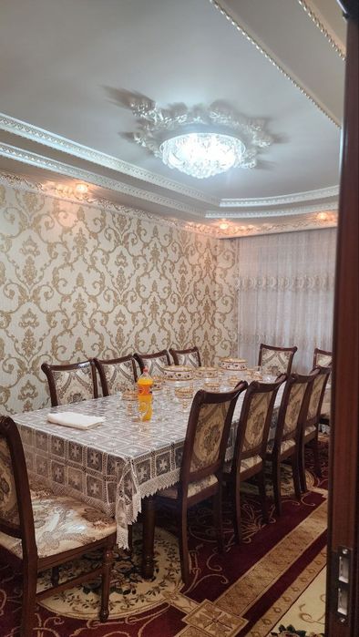 Уй сотилади 4/3/4  Медгородок