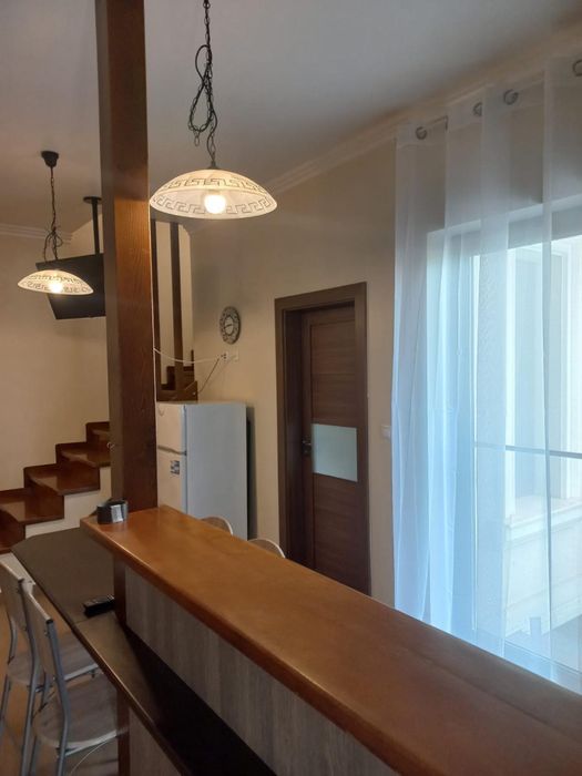 Închiriez apartament in vila, ultracentral in Craiova