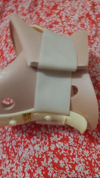 Ортопедический воротник