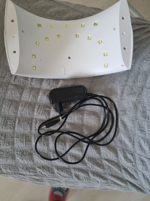 Ув лампа за маникюр