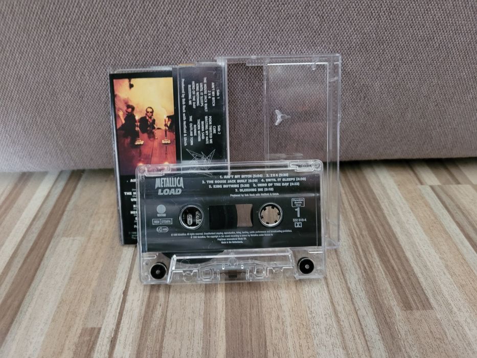 Metallica Load,casetă audio.