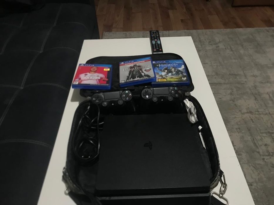 SONY PlayStation 4