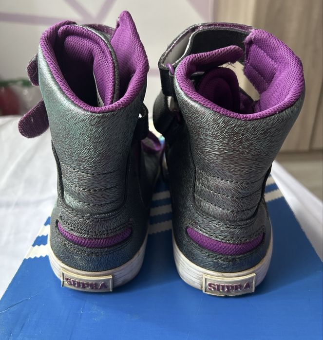 Спортни обувки супра