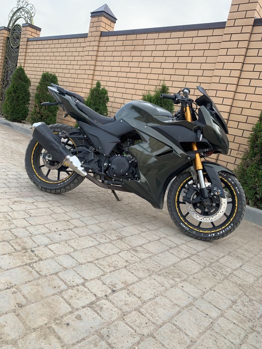 Продам мотоцикл Racer Phantom 250