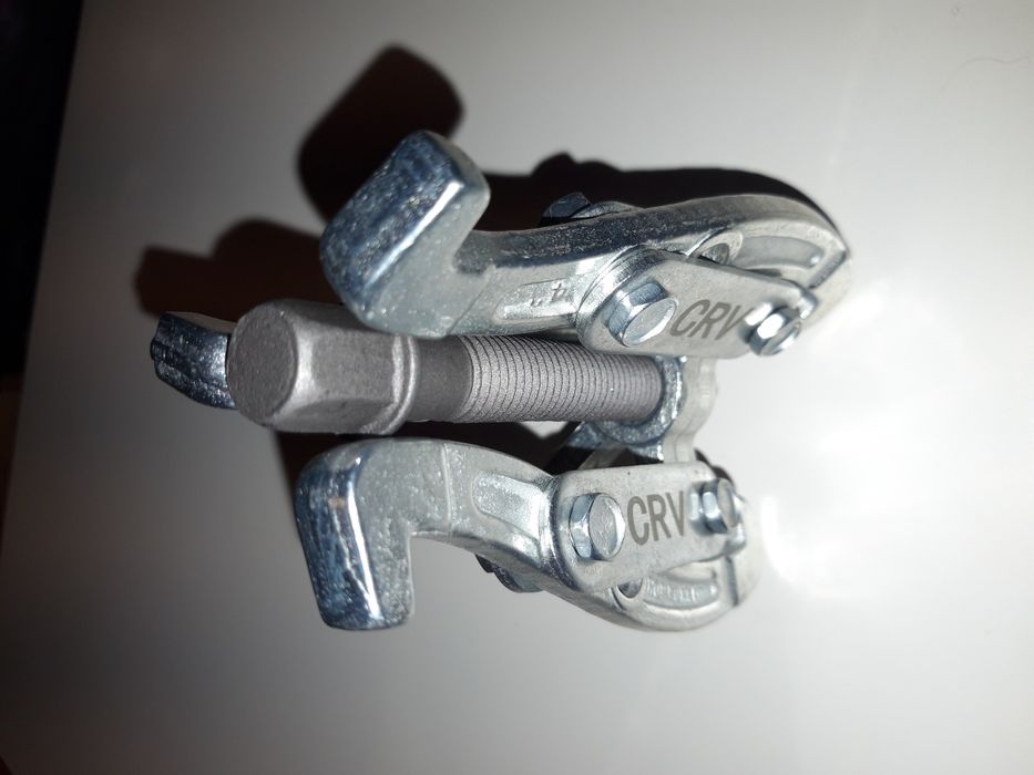 Presa Rulment cu 3 Ghiare 4"-100mm - FORCE CRV