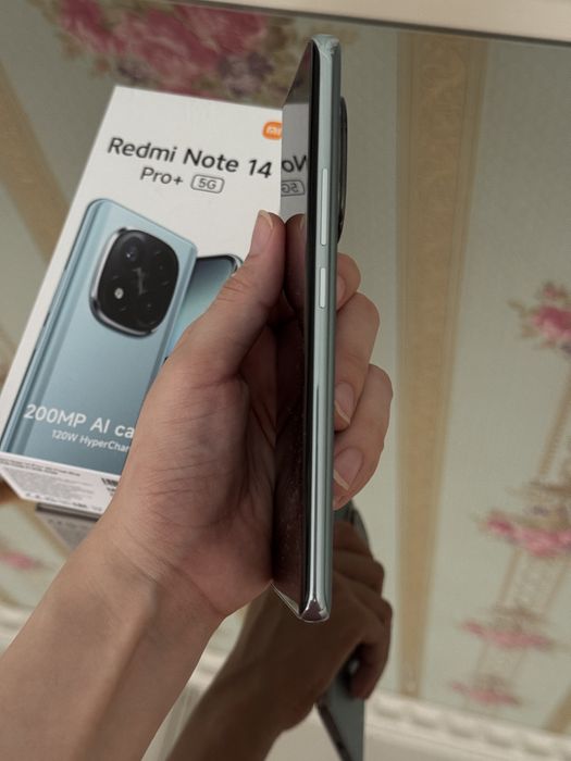 Продам Redmi Note 14 Pro + 512 гб в идельном состоянии
