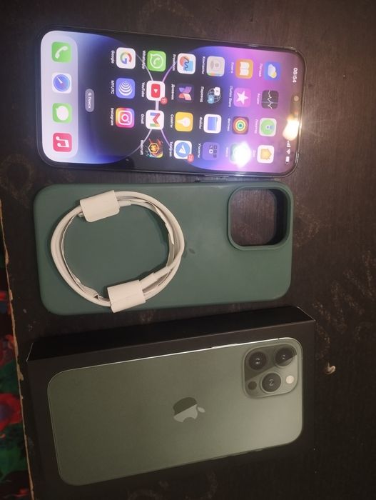 Iphone 13 pro max новый без дефектов без с без царапины