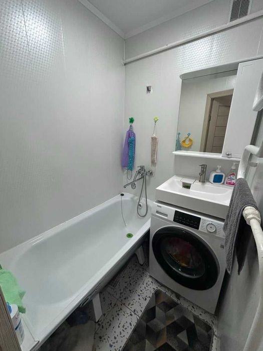 Продам 2 комнатную квартиру