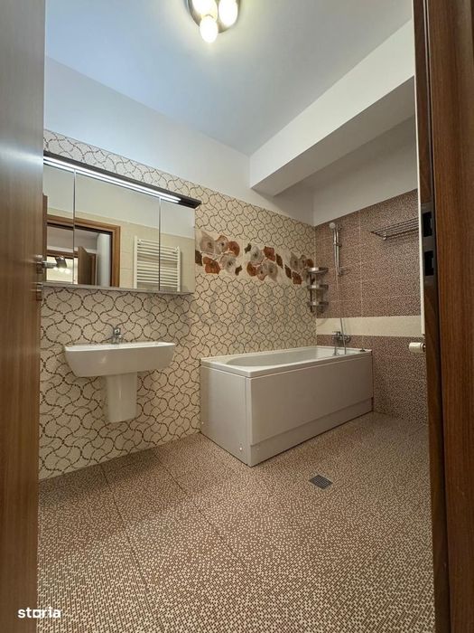 Apartament 3 camere spațios | Loc de parcare | Aviatiei