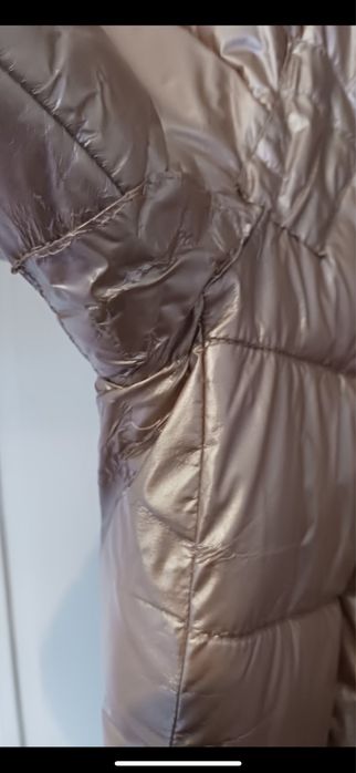 Дамско розово златисто зимно яке