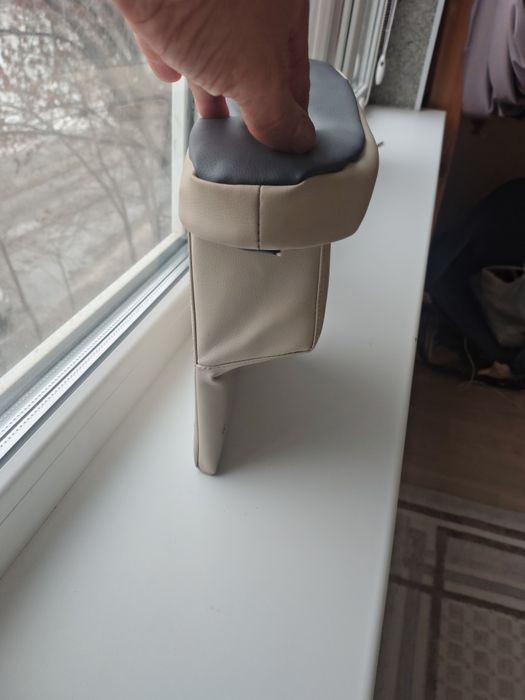 Продам подлокотник для газели