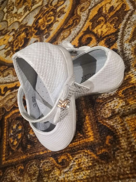 Детские вещи обувь.