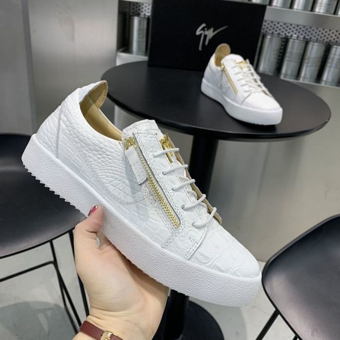 Guiseppe Zanotti