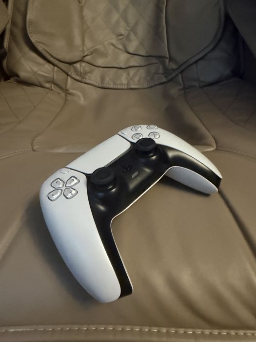 Maneta,joystick .controller Sony Playstation 5 impecabil - ps5- tipla