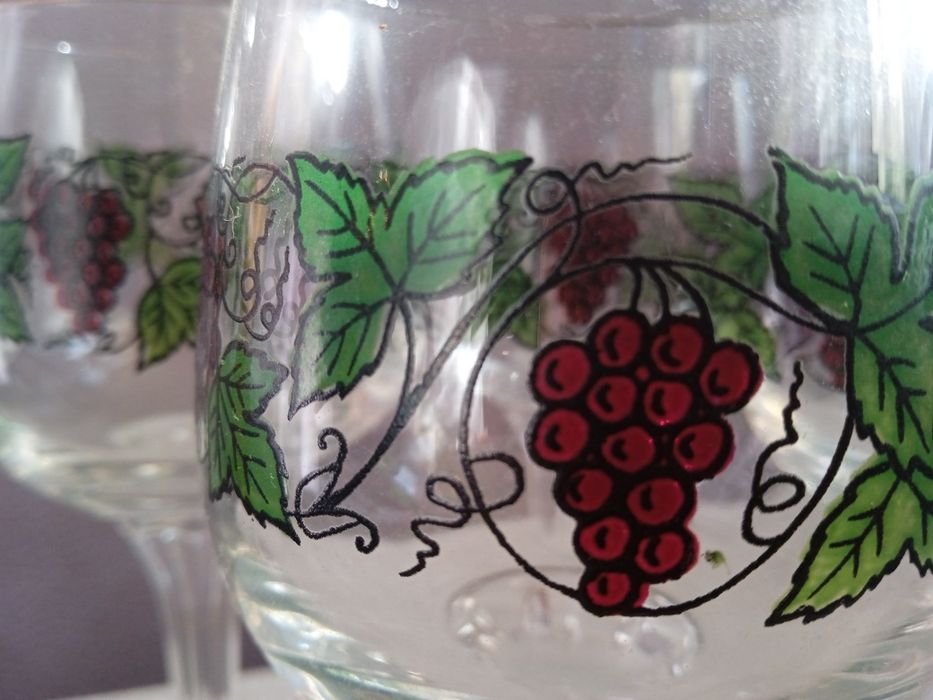 Фужеры,рюмки Богемия "Виноград","Ирис".6+5+4.Цена за 1 шт. См. фото