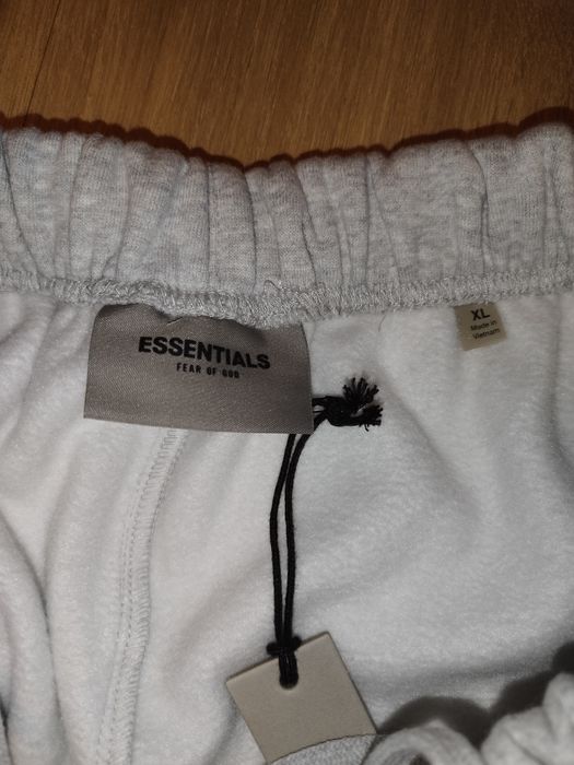 Essentials pantaloni scurt