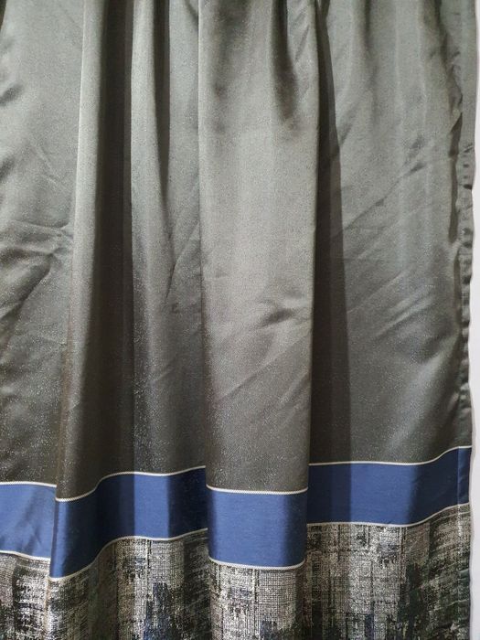 Завеси готови за закачване с кукички