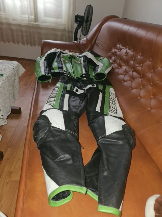 Vand costum moto