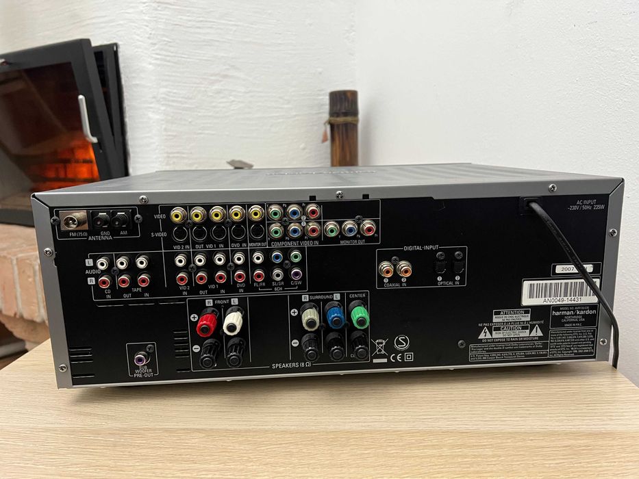 Harman Kardon AVR 132 reciver, logic 7, DTS, dolby digital