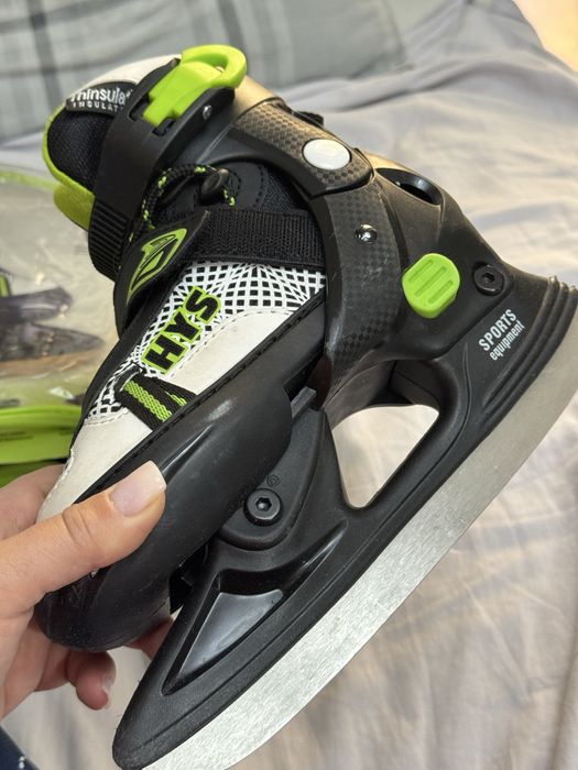 Продам детские коньки .