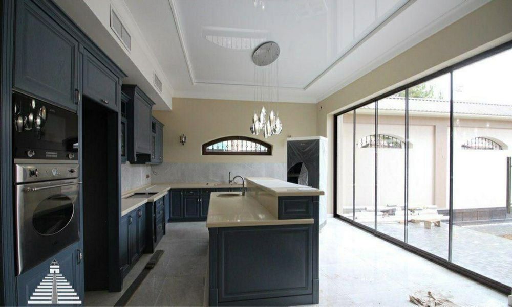 Hi-Tech house for rent in centre / Rakatboshi