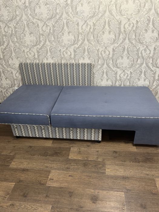 Диван подростковый