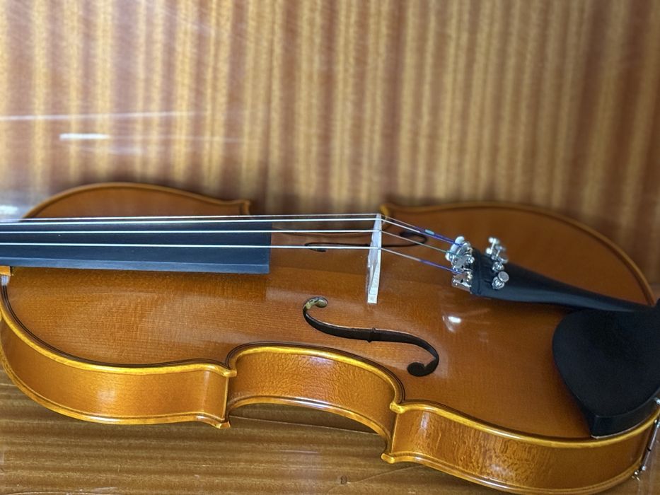 Скрипка «Yamaha» целая 4/4