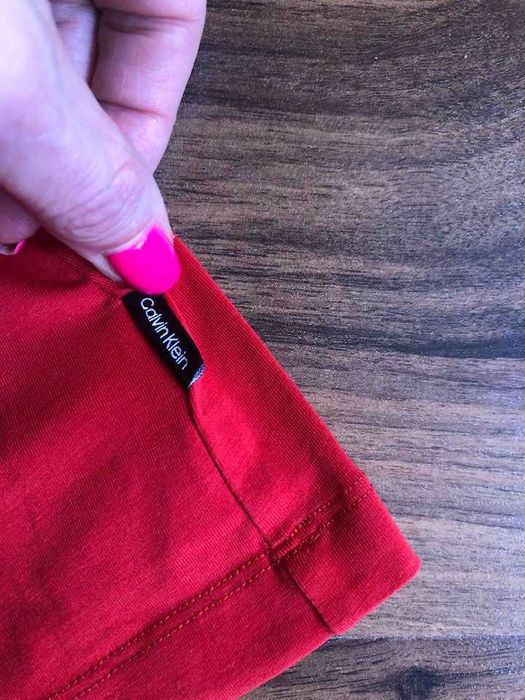 разпродажба на тениски - Guess, CK