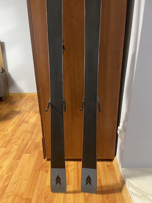 Vand schiuri Kastle MX75 2024 la pret de nerefuzat