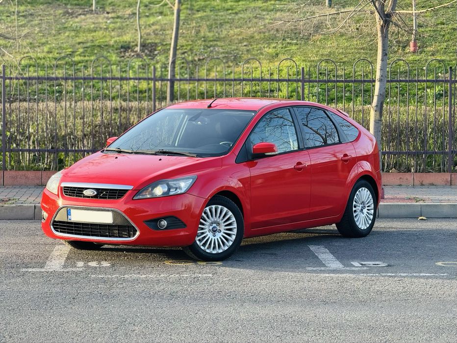 Ford Focus 1.6 TDCI Euro 5- Navigatie, Xenon, Keyless, Pilot Automat