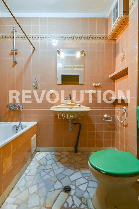 Дава се под наем Тристаен апартамент в София, Гоце Делчев - 110 кв.м за 847.62 € - Снимка #10