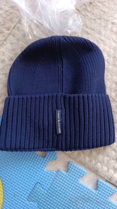 Calvin Klein нова шапка плетиво